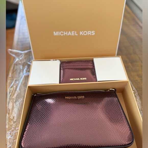 Michael Kors Oxblood Rouge Sombre Set - Picture 6 of 9